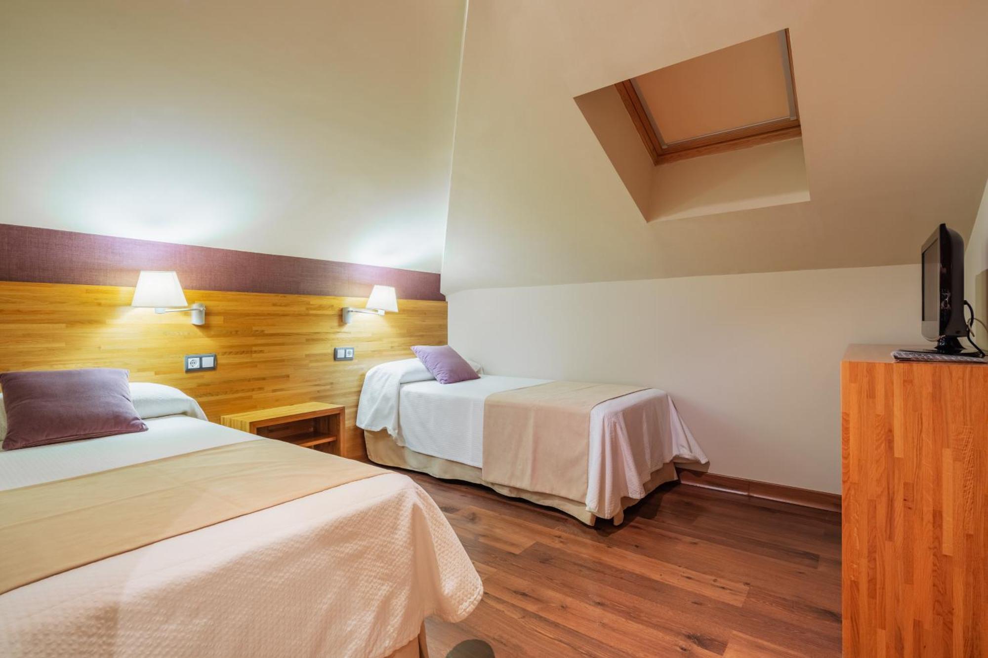 Don Paco Hotell Llanes Eksteriør bilde